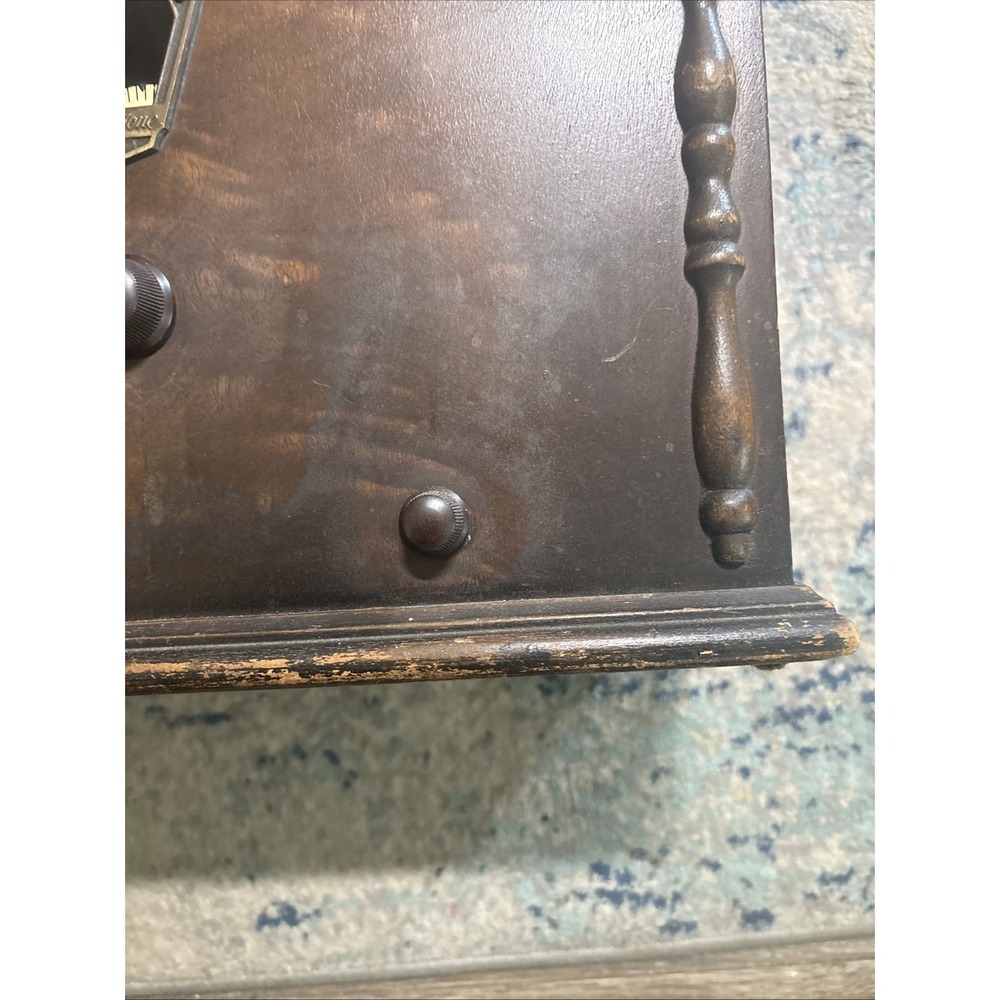 Gloritone Model 26-P 1931 Cathedral Face Looks Complete But Not Working - Picture 3 of 16